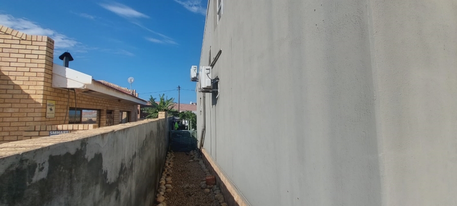 3 Bedroom Property for Sale in C Place Eastern Cape